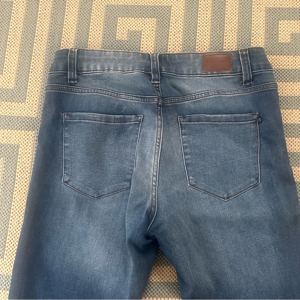 Tahari Blue Ankle Jeans - Picture 4 of 7
